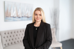 Frau Emily Sperling