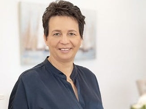 Frau Jeanette Böhm